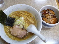 「支那そば・チャーシュー丼セット（本日ランチ）　６５０円」@支那そば 糀家の写真