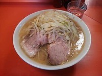 「ラーメン（野菜少なめ、にんにく抜き）」@ラーメン二郎 神田神保町店の写真