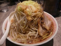 「角ふじラーメン（中盛り：無料）　野菜マシ、ニンニク少なめ」@麺処 湊生の写真
