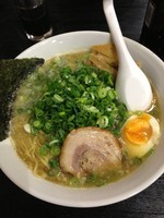 「そら醤油ラーメン 大盛」@らーめん そら 炭火焼の写真