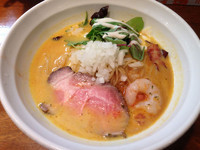 「伊勢海老のアメリケーヌソースをかけた人参と豆乳の冷製ラーメン」@はりけんラーメンの写真