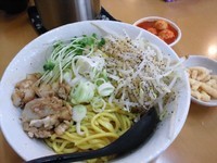 「冷やし海老油そば（大）＋チンピラ玉子」@味噌麺処 花道庵の写真