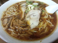 「中華そば・大盛(750円)」@共楽の写真