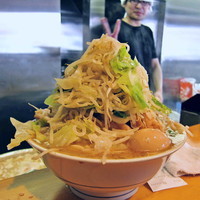 「禁断の果実 700円 + 大盛 + 豚Ｗ + 味玉」@豚星。の写真