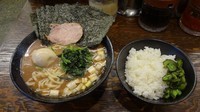 「のり半熟味玉ラーメン（800円）＋ライス（無料）」@らーめん武道家 口の写真