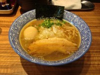 「あっさり煮干そば（量少なめ）＋煮玉子サービス」@煮干中華ソバ 宮庵の写真