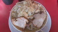 「ラーメン ヤサイ、ニンニクマシマシ、アブラ」@ラーメン二郎 大宮店の写真