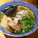 鶏そば（醤油・チャーシュー炭火）￥７４０円＋大盛り￥１００円