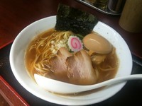 「煮干が濃い追い煮干中華そば　￥750＋味玉」@麺屋 甍の写真