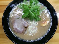 「塩豚骨ラーメン（粉おとし）＋替玉（粉おとし）×2」@豚骨ラーメン 新井商店の写真