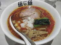 「トマト醤油らーめん」@立川中華そば 魚魚-toto-の写真