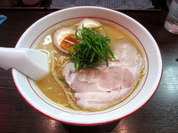 「鮫節そば＋半熟玉子」@麺恋処 一幕の写真