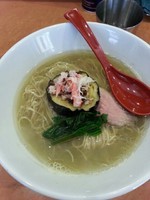 「渡り蟹の塩らーめん1000円」@麺屋 翔 西新宿本店の写真