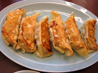 「マンシュウぎょうざ（６個）￥５００」@札幌ラーメン 満北亭 瑞穂店の写真