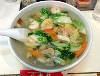 「蝦仁湯麺（エビ入りそば　800円）」@三貴苑の写真