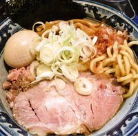 「油そば（小）＋燻玉（700円＋100円）」@兎に角 松戸店の写真