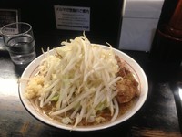 「ラーメン（ヤサイニンニク）」@らーめん大 東小金井店の写真