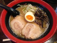 「濃厚とんこつ (700円)」@かしやの写真