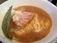 「濃厚魚介らーめん（６８０円）」@月ノ魚 鴻巣店の写真