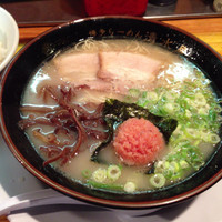 「博多ラーメン+辛子明太子+替玉2」@博多ラーメン 清水屋の写真