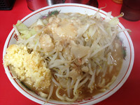 「小ラーメン¥650(麺少&硬)野菜少なめニンニクマシマシアブラ」@ラーメン二郎 仙台店の写真