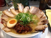 「福知庵らーめん　肉盛り　９９０円」@旨ラーメン ふくちあん 本店の写真