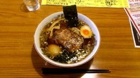 「武蔵正油ラーメン、味付け煮タマゴ」@らーめん 武蔵の写真