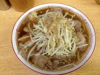 「小ブタラーメン 800円　麺半分・ニンニク・カラメ・アブラ」@ラーメン二郎 環七新代田店の写真