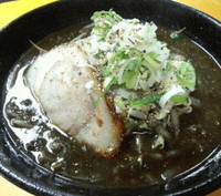 「なまらイカ墨Black」@北海道ラーメン なまら 蒲生店の写真
