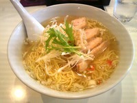 「鶏ネギソースらーめん 塩味　大盛無料」@麺や 光 錦糸町2号店の写真