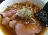 「煮豚そば 醤油」@SOBAHOUSE金色不如帰の写真