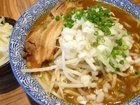「カレーらーめん（並、ヤサイ少し多め）」@ラーメン燈郎の写真