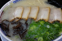 「チャーシュー麺＋替え玉」@博多ラーメン よねちゃんの写真