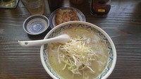 「揚州濃厚塩ラーメン」@中国ラーメン 揚州商人 新橋店の写真