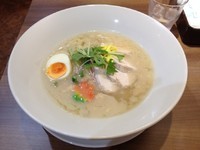 「特濃鶏白湯麺　しお味　（Aセット＋ごはん）」@鶏白湯麺飯 暖家の写真