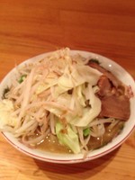 「ラーメン ニンニク野菜増し」@ラーメンジャパンの写真