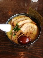 「濃厚塩チャーシューそば＆味玉」@中華そば 山猫軒の写真