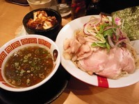 「つけ麺＋チャーシュー増し＋石焼麻婆」@凪 Noodle BAR 歌舞伎町店の写真