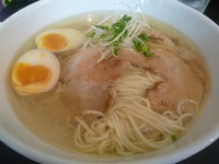 「味玉塩らぁ麺」@麺や金時の写真