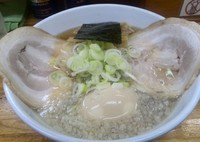 「チョッテリ（醤油中間）700円+半熟玉子100円」@元祖一条流がんこ 八代目の写真