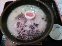 「黒豚とんこつ醤油ラーメン　700円」@とら家の写真