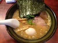 「牛骨ラーメン（￥680）」@焼肉 歩歩歩道 新井町店の写真