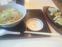 「らーめんギョウザセット 890円」@らーめん あだむすの写真