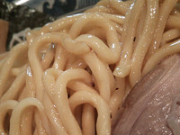 「油そば（普通）￥７５０」@兎に角 松戸店の写真