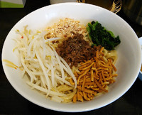 「汁なし担々麺￥８８０」@自家製麺ほうきぼし 神田店の写真