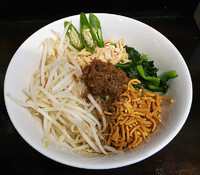 「汁なし坦々麺￥８８０」@自家製麺ほうきぼし 神田店の写真