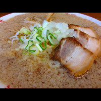 「蔵出ししょうゆラーメン大盛り+背脂、玉葱トッピングバージョン」@喜多方食堂 浅草本店の写真