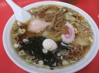 「ワンタン麺（５３０円）」@中華料理 大新楼の写真