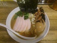 「特製烏賊干し鶏白湯醤油そば ￥980」@新橋 纏の写真