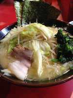 「塩ラーメン＋もやキャベ(大盛)」@横浜ラーメン とんこつ家 鹿島店の写真